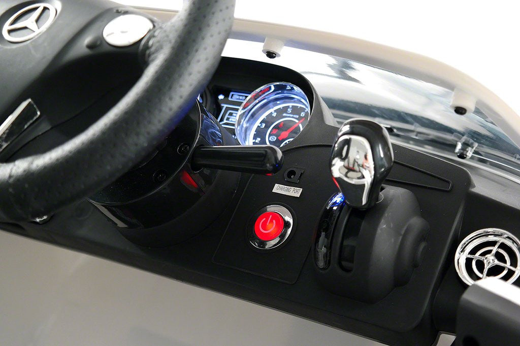2021 MERCEDES SLS AMG 12V RIDE-ON CAR WITH PARENTAL REMOTE WHITE