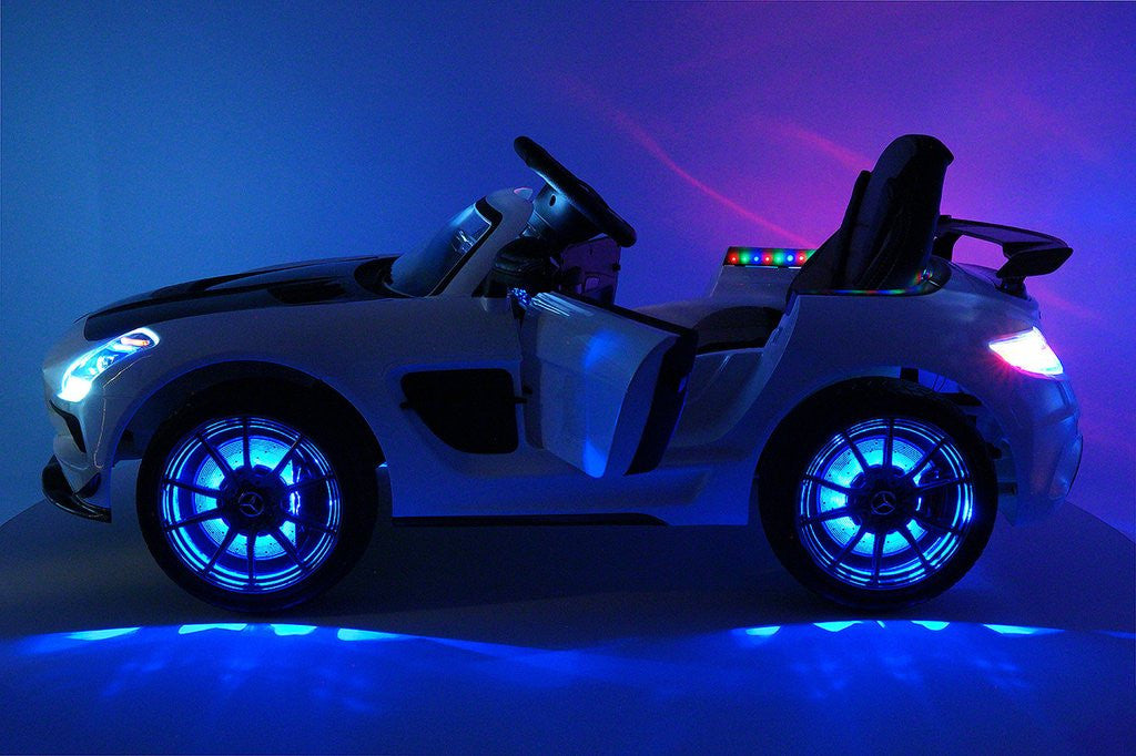 2021 MERCEDES SLS AMG 12V RIDE-ON CAR WITH PARENTAL REMOTE WHITE